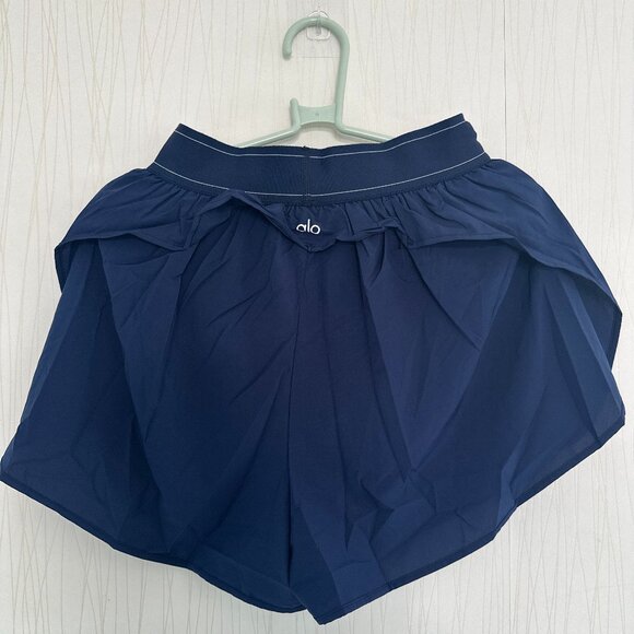 Alo Yoga Black Double Layer Athletic Shorts with Liner Stretch Size L - Picture 2 of 5